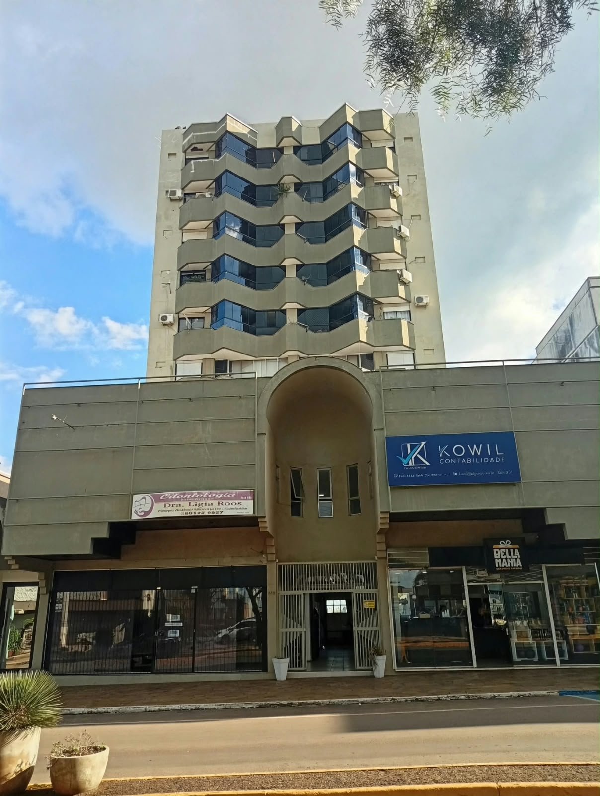 SALA COMERCIAL Á VENDA CENTRO DE NÃO-ME-TOQUE