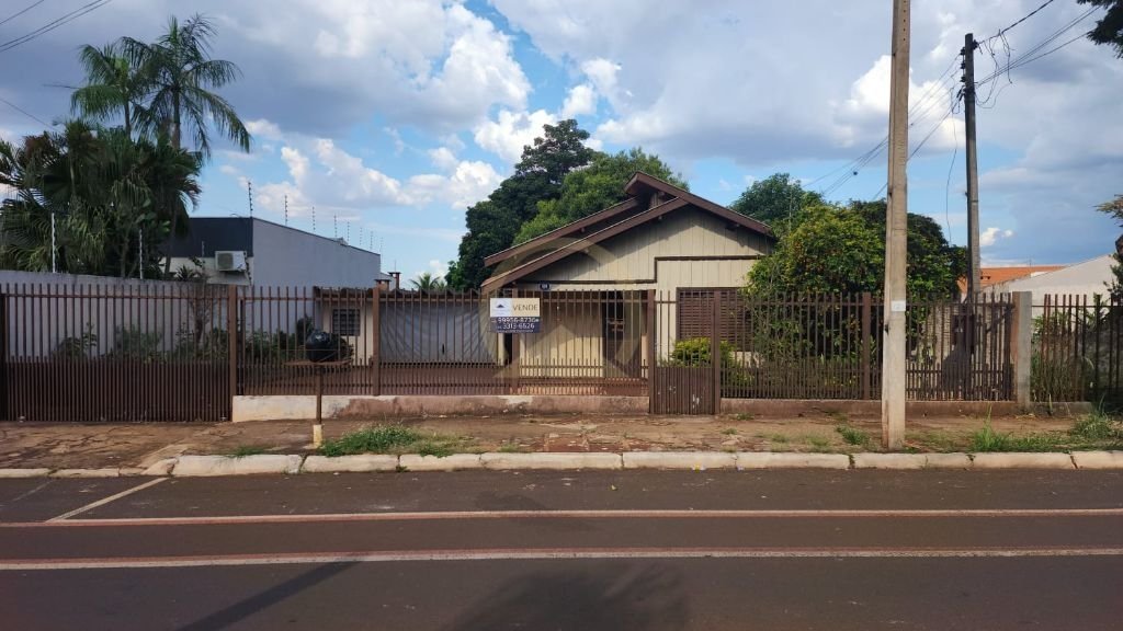 Terreno comercial na Avenida Castro Alves